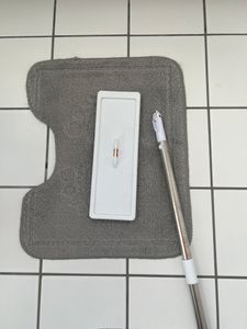 Mikrofasermopp mit Eimer Bodenreinigung Squeeze Hand Free Floor Mop Waschbare Pads Wiederverwendbare Staubwischer mit weichen Nachfuellpads Holzbodenr Kunden-Foto 1