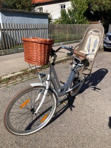 Bergsteiger Marseille 26 Zoll 28 Zoll Damenfahrrad, ab 150 cm, Korb aus Rattan, Fahrrad-Licht, Damen-Citybike, Damenrad im Retro-Design, 6 Gang Shimano Tourney Schaltung Kunden-Foto 2