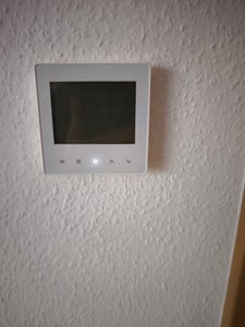 Smart Tuya WiFi Thermostat 3A Digitales programmierbares LCD-Display Fussbodenheizung Temperaturregler Digitaler intelligenter Wandthermostat fuer die Warmwasserbereitung Kunden-Foto 3