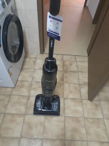 Vysavač Tineco Floor ONE S7 Stretch Ultra Wet Dry, 180° Lay-Flat, samočištění 85 °C Flashdry, doba provozu 50 min, Anti-Tangle, čištění obou okrajů vysavače Fotografie od zákazníka č. 1
