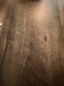 sweeek - 2er-Set runde Beistelltische aus schwarzem Metall und Holzdekor - Holzfarben Kunden-Foto 4