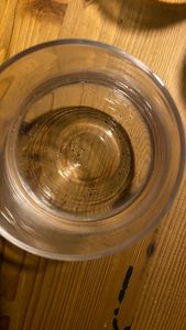 Vaso tipo "tumbler" con diseño de burbujas, marca Broste Copenhagen Foto del cliente 1