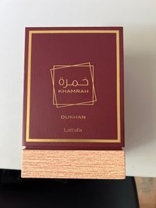 Lattafa Khamrah Dukhan für Unisex Eau de Parfum Spray, 100 ml Kunden-Foto 1