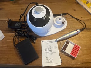 Elektrischer Nagelfräser Maniküre Pediküre Set, 45000U/min stufenlos regelbar mit Fußpedal & 12 Zubehörteilen Kunden-Foto 1