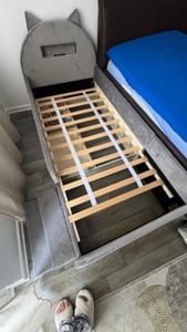 Flieks gestoffeerd bed 90x200 cm met nachtlampje en USB-poort, kinderbed/enkelbed met 4 lades en een trap, tienerbed met opbergruimte, fluweel, lichtgrijs Klantenfoto 1