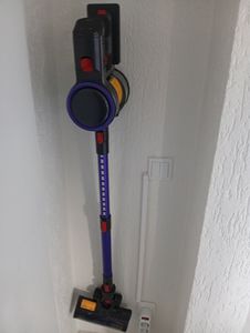 Authmic Akku Staubsauger, 60000Pa/110Min/1,8L StaubsaugerKabellos mit Display, Anti-Tangle-Bürste,Ultraleise,für Tierhaare/Teppiche/Hartböden/Auto Kunden-Foto 2