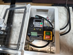 Pusta obudowa z drzwiami 250 x 350 x 150 mm Szafa sterownicza do montażu natynkowego Szafa rozdzielcza  IP65 IK10  TP Electric Zdjęcie produktu od klienta nr 1