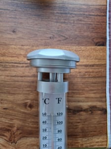 Grundig Solar Light LED Luce solare da giardino 89640 Termometro argento Foto del cliente 2