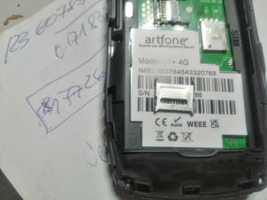 Artfone C1+4G – Telefono per anziani con tasto SOS – Cellulare GSM per anziani – Telefono con tasti grandi – Include cordino da collo Foto del cliente 3