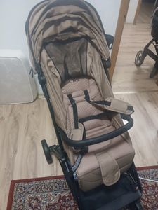 MoMi ANDREA – Ultraleichter Baby Kompaktbuggy 7,3 kg mit automatischer Faltung & Drehbügel, bis 22 kg, inkl. Rucksack & Zubehörset – Schwarz Kunden-Foto 1