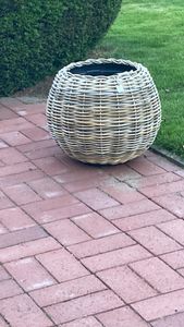 VAN DER LEEDEN DRYPOT® Rattan Pflanzkübel Grau Ø 57 cm - Sylter Körbe Kunden-Foto 2