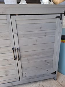 Bealife Table à plantes avec meuble bas, armoire de jardin avec plan de travail avec 1 étagère mobile pour l'intérieur et l'extérieur CC50 Photo du client 5