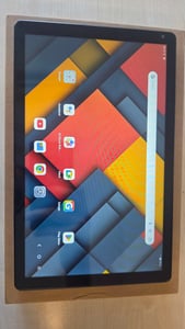 Tablet JENBIZZ, Android 15, ekran 10 cali, rozdzielczość HD 1280x800, 20 GB pamięci RAM (3 GB + 17 GB), 64 GB pamięci wewnętrznej, podwójny aparat, bateria 5000 mAh, Wi-Fi 6, w zestawie klawiatura, mysz i rysik Zdjęcie produktu od klienta nr 7