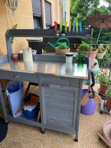 M MCombo Pflanztisch mit Schublade, Ablage, Verzinkter Arbeitsplatte & Schrank, Gärtnertisch Wetterfest mit 3 Haken, Balkon & Terrasse, 2049 Kunden-Foto 1