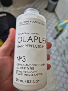 Olaplex Nº.8 Bond Intense Moisture Mask, 100 ml, Frauen, Alle Haare, beschädigtes Haar, Feuchtigkeitsspendend, Glanz, Glättend, Pumpenflasche, Water (Aqua/Eau) , Dimethicone, Cetyl Alcohol, Persea Gratissima (Avocado) Oil, Glycerin, Stearyl... Kunden-Foto 1