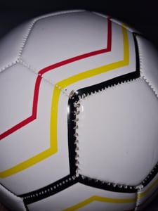 Erima Euro 2024 Belgium Trainingsbal - Zwart / Geel / Rood  | Maat: 5 Klantenfoto 3