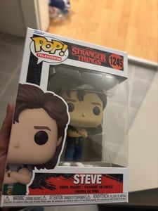 Stranger Things - Steve 1245 - Funko Pop! - Vinyl Figur Kunden-Foto 1