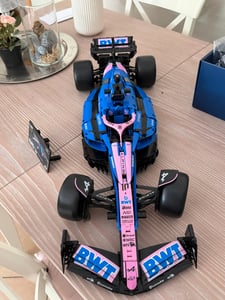 CaDA BWT Alpine Formula 1 Team A525 Auto da corsa C64012W Foto del cliente 2