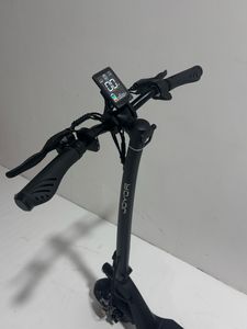 Sehr robuster E-Scooter, toller Kundenservice.