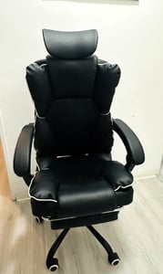 Gaming-Stuhl mit Ventilator, Bürostuhl, Luftkühler und Kühlung – Belüfteter Kühlsitz, mit Liegefunktion,  sanfte Vibrationsmassage, Schwarz Kunden-Foto 28