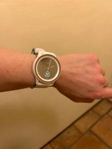 Garmin vívomove Sport, AMOLED, Touchscreen, GPS, 33,8 g Kunden-Foto 1