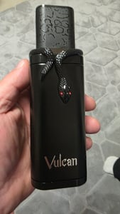 French Avenue Vulcan Venerdì Nero Extrait de Parfum Foto del cliente 4