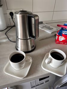 Cloer 5928, Elektrische Espressokanne, Gemahlener Kaffee, 365 W, Edelstahl Kunden-Foto 1