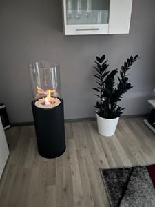 Monster24® Freistehender Ethanol-Kamin – Stilvoller Standkamin für Indoor & Outdoor 80x26x26 cm – modernes Design für ein gemütliches Ambiente Kunden-Foto 5