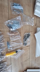 Noční stolek VASAGLE, sada 2 kusů, boční stolek, 3 zásuvky, zkosené hrany, 2 zásuvky, 2 porty USB Fotografie od zákazníka č. 1