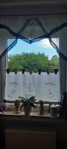 Joyswahl Scheibengardinen Schlaufen BxH 120x60cm Voile Bistrogardine mit verschiedenen Tassenmustern Küche Cafehausgardine Transparent Weiß 1 Stück Kunden-Foto 1