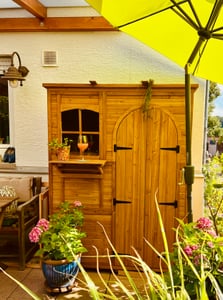 M MCombo Gartenschrank Holz, Gerätehaus Wetterfest Klein, Outdoor Gartenhaus Geräteschuppen für Außenbereich Terrasse Balkon, 0120D Natur Kunden-Foto 1