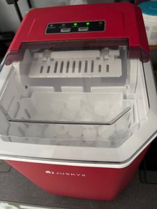 Juskys Eiswürfelmaschine IceOracle - Eiswürfel in wenigen Minuten - 12 kg/Tag in 2 Größen - Rot Kunden-Foto 5