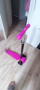Jiubiaz Kinderroller Funscooter Tretroller Kickroller 3-Rad-Kinderroller LED-Räder bis 50 kg Höhenverstellbar Grün Kunden-Foto 5