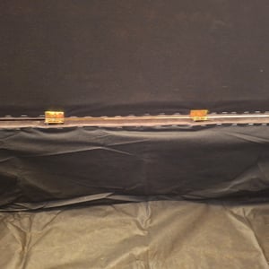 MG Design Polsterhocker Braun 45x120 cm - Stauraum 140L, bis 300 kg, samtig-weich mit Schimmer, pflegeleicht, für Wohnzimmer & Flur Kunden-Foto 1