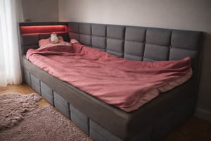 Letto imbottito divano letto 90x200, letto singolo con 2 cassetti, luce LED e funzione di ricarica USB tipo-C, letto funzionale letto per ragazzi Divano letto con rete a doghe, in lino, senza materasso, grigio Foto del cliente 2