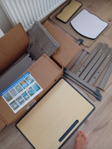 AIORBER Set scrivania e sedia per bambini, regolabile in altezza, ergonomico, per studenti, robusto, mobili per lo studio, verde chiaro Foto del cliente 2