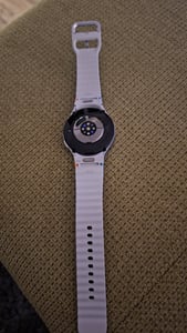 Samsung L315 Galaxy Watch 7 44 mm LTE argenté Bluetooth Smartwatch Photo du client 3
