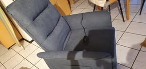 SOFTA Elektrischer Relaxsessel mit Liegefunktion, Verstellbarer TV- & Fernsehsessel 105°–155° Rückenlehne & Fußstütze (Lichtgrau) Kunden-Foto 8