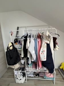 Kleiderständer, offener Kleiderschrank, Garderobenständer mit 7 Ablagen, Metallrahmen, Kleiderstange, schwarz Kunden-Foto 1
