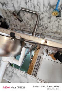 HOMELIVE Küchenarmatur Schwarz – 360° Schwenkbarer Wasserhahn Küche, Ausziehbare Spültischarmatur mit Brause, 3 Strahlarten für Flexibles Arbeiten Kunden-Foto 1