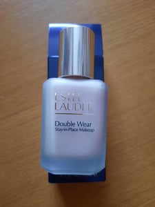 Estée Lauder Double Wear Stay-in-Place Longwear Matte Foundation, Jeder Hauttyp, Antiaugenringe, Anti-Rötung, 4C1, OUTDOOR BEIGE, Natürlich/Natur, 30 ml Kunden-Foto 1