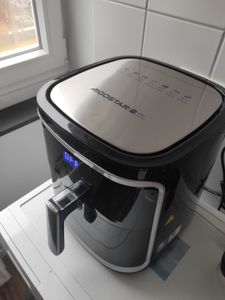 Aigostar - 7L intelligente Heißluftfritteuse, Friteuse Heissluft 1900 W Heissluftfriteuse, 7 Programmen, Warmhalten, 20 Rezepte Kunden-Foto 1