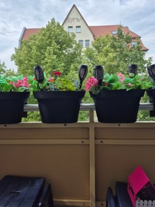 Lampy solarne ogrodowe 8 sztuk Latarki ogrodowe LED z realistycznym efektem płomienia IP65 Lampy solarne do ogrodu zewnętrznego Retoo Zdjęcie produktu od klienta nr 1
