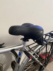 Selle de vélo MUNDO® avec mousse à mémoire de forme pour hommes et femmes - Selle de vélo confortable - Siège de vélo en gel Selle de vélo en gel universelle Photo du client 1