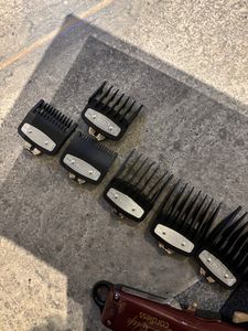 Wahl - Magic Clip - Tagliacapelli a batteria con sfumatura - Barbiere 08148-316 Foto del cliente 3