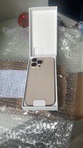 Apple iPhone 16 Pro Max , 17,5 cm (6.9"), 2868 x 1320 Pixel, 512 GB, 48 MP, iOS 18, Sand Kunden-Foto 14