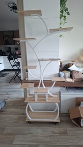 LEADZM Blumenständer mit Wachstumslicht, 8 Ebenen Blumentreppen, 4 Räder，122cm/126.5cm Hoch Pflanzenständer Metall Blumenregal für Indoor Balkon,Weiß Kunden-Foto 6