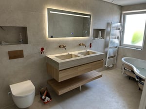 Zestaw mebli łazienkowych z podwójną umywalką z kamienia spiekanego, ukrytym odpływem, lustrem, szafką podumywalkową, półką i zestawem odpływowym 【SPP21-YDB-140】 Zdjęcie produktu od klienta nr 1