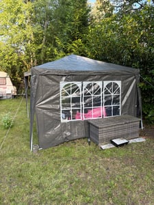 JOIEYOU Pavillon 3x3m Partyzelt mit Seitenteilen und Fenstern Gartenpavillon Polyester UV Schutz Wasserdicht Windschutz Gartenzelt Zelt Outdoor, Weiß Kunden-Foto 1