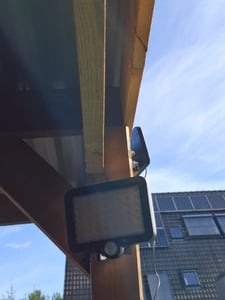 Solarleuchten Außen mit Bewegungsmelder 98 LED Solar Strahler Außen 120° Wasserdichte Superhelle Solarlampen Wandleuchte Aussenleuchte Garten Retoo Kunden-Foto 3